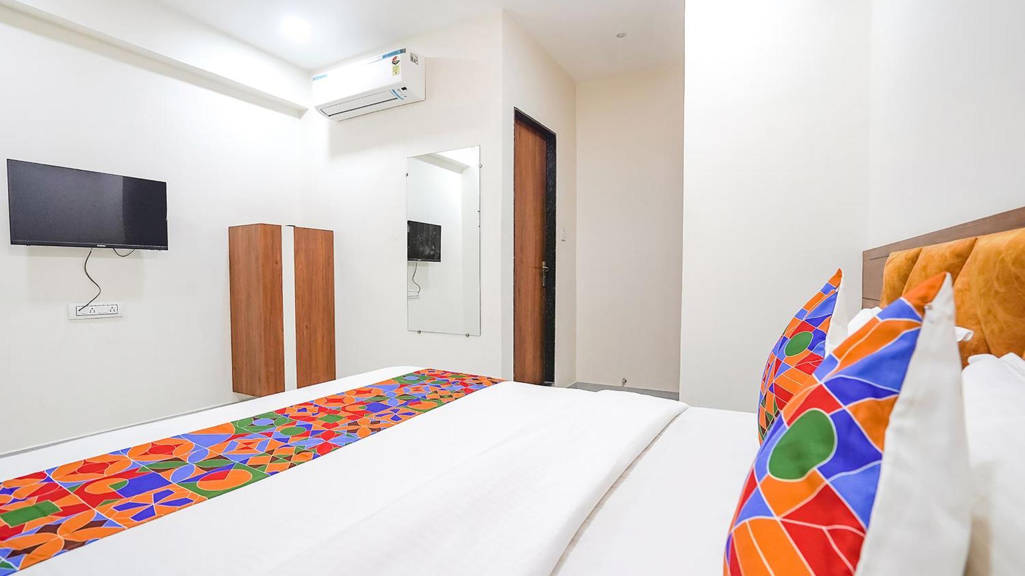 Fabhotel Vishala In Αχμπανταμπάντ Εξωτερικό φωτογραφία