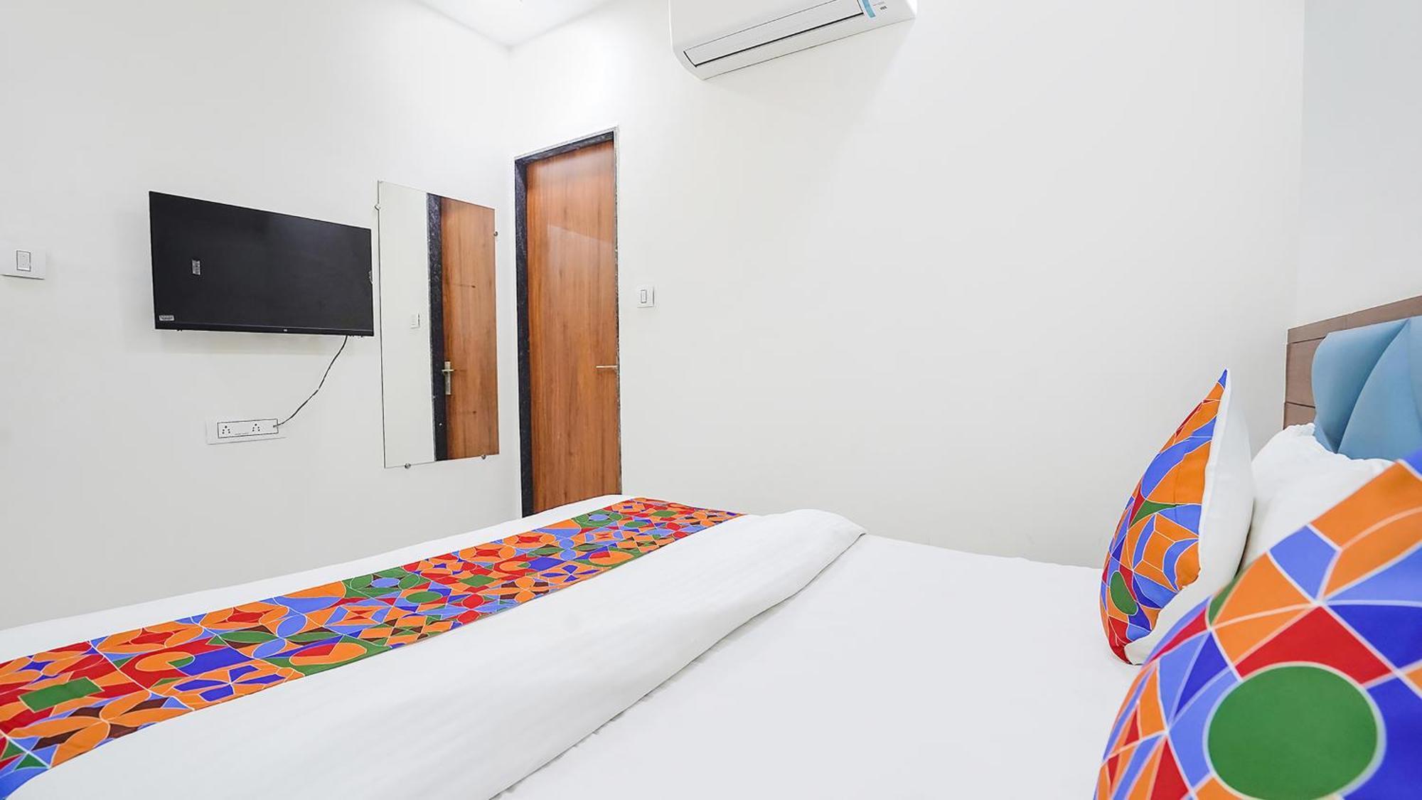 Fabhotel Vishala In Αχμπανταμπάντ Εξωτερικό φωτογραφία