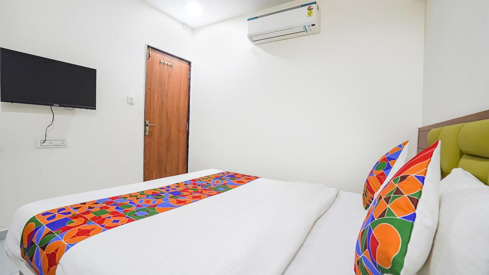 Fabhotel Vishala In Αχμπανταμπάντ Εξωτερικό φωτογραφία