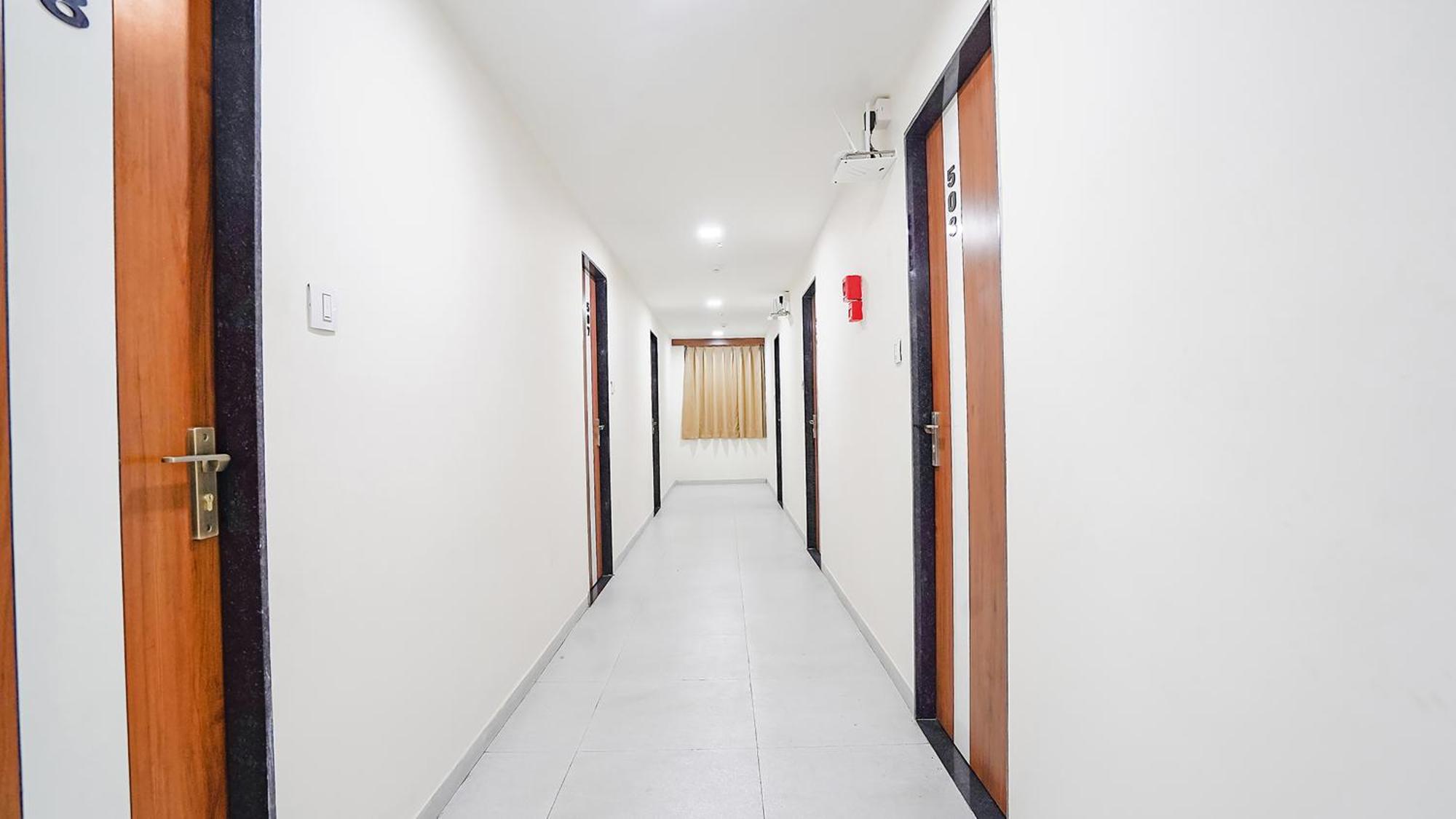 Fabhotel Vishala In Αχμπανταμπάντ Εξωτερικό φωτογραφία