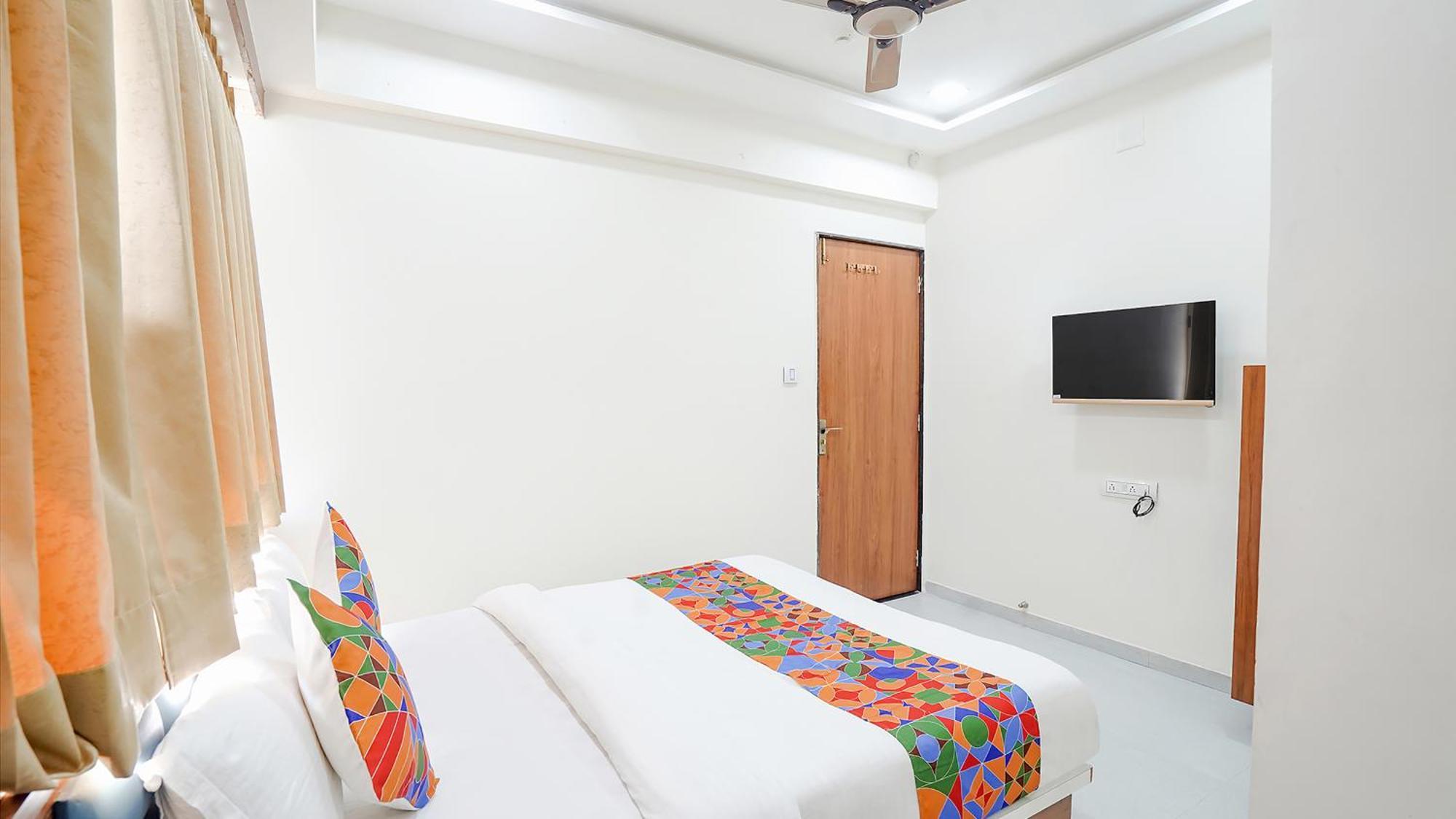 Fabhotel Vishala In Αχμπανταμπάντ Εξωτερικό φωτογραφία