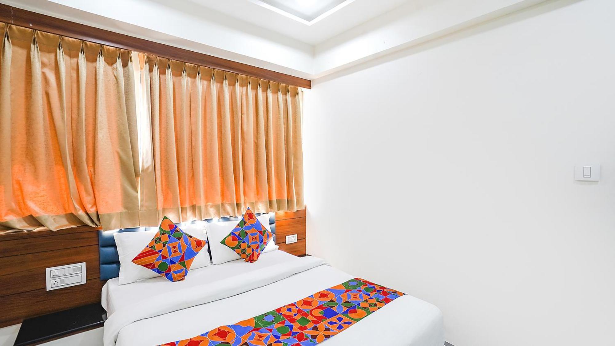 Fabhotel Vishala In Αχμπανταμπάντ Εξωτερικό φωτογραφία