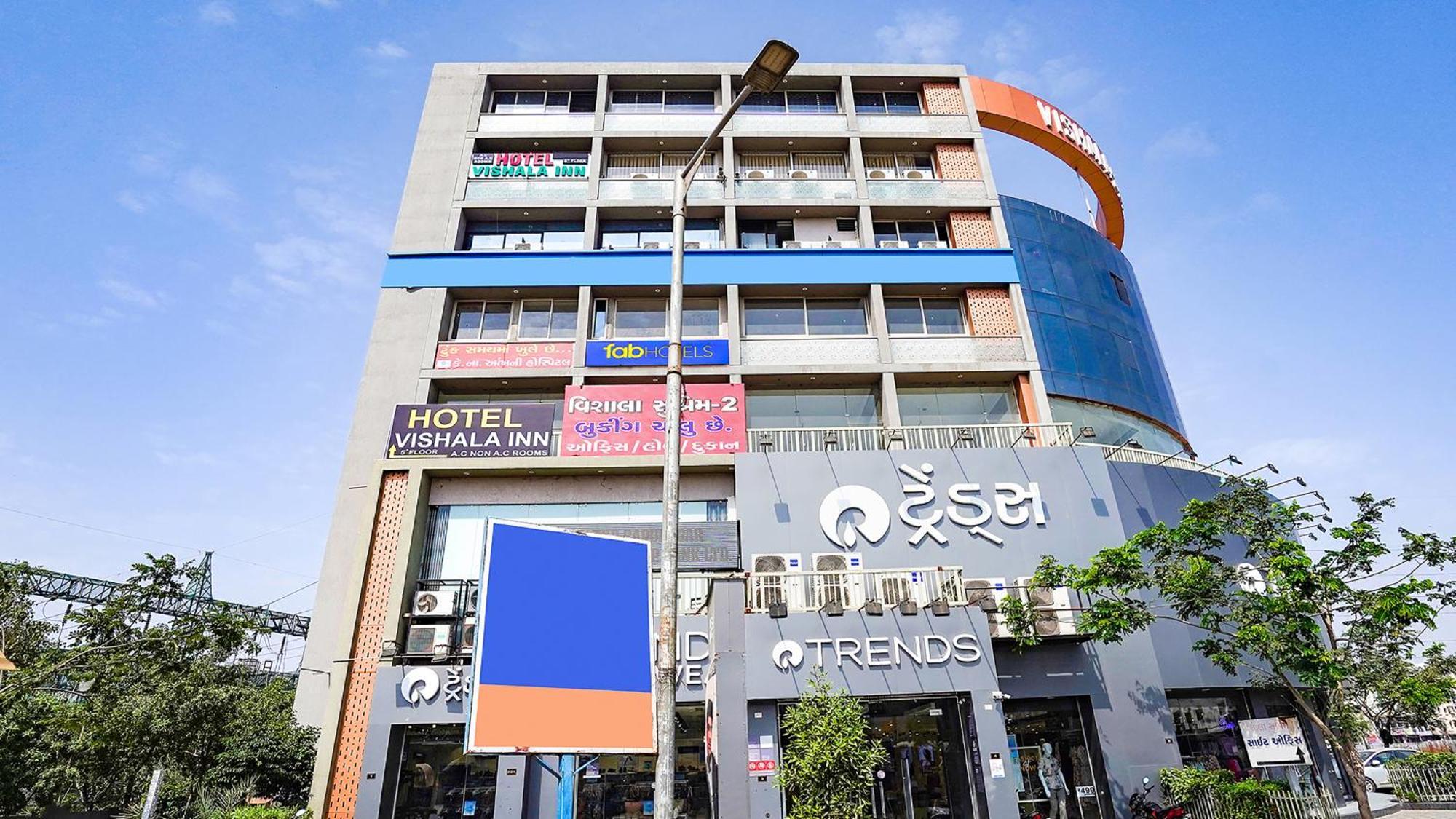 Fabhotel Vishala In Αχμπανταμπάντ Εξωτερικό φωτογραφία